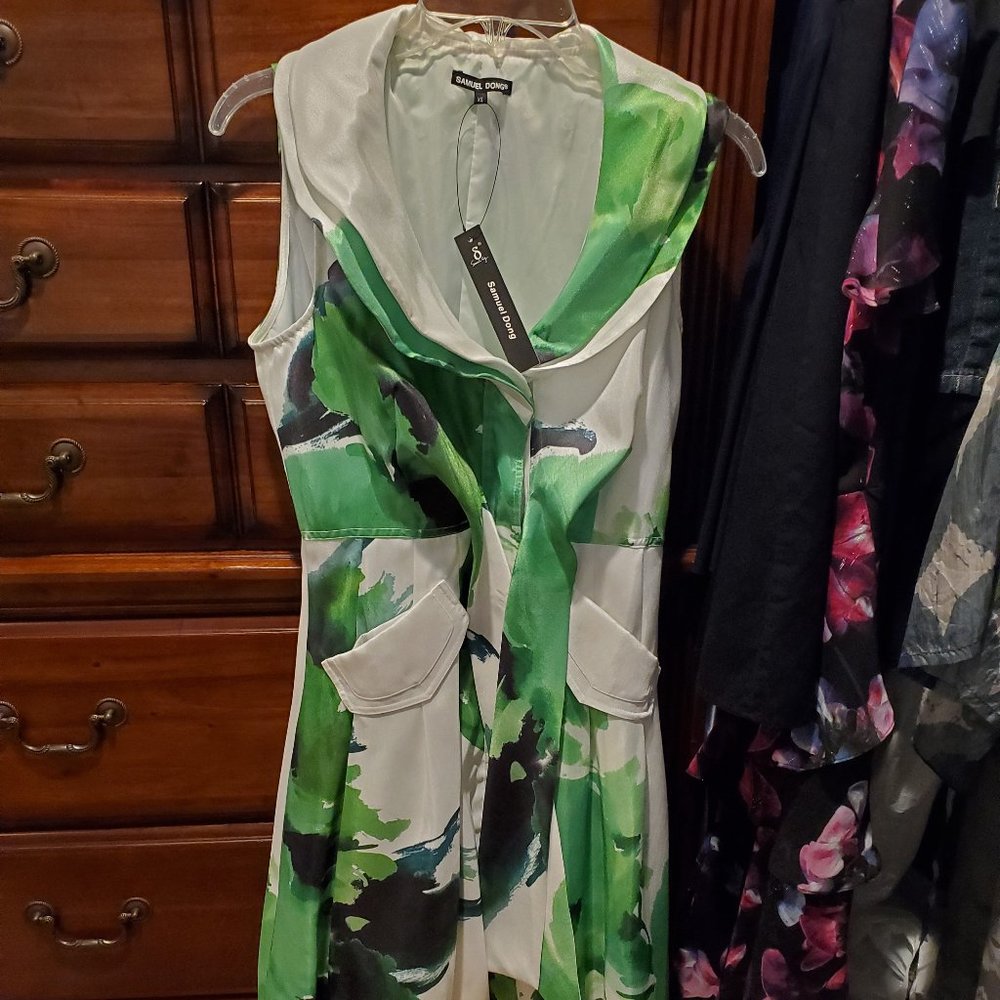 COPY - MUST GO! NWT Samuel Dong Sleeveless Green White Triple Wire Collar Bubbl… - Picture 1 of 9
